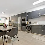 Apartment Da Rocha